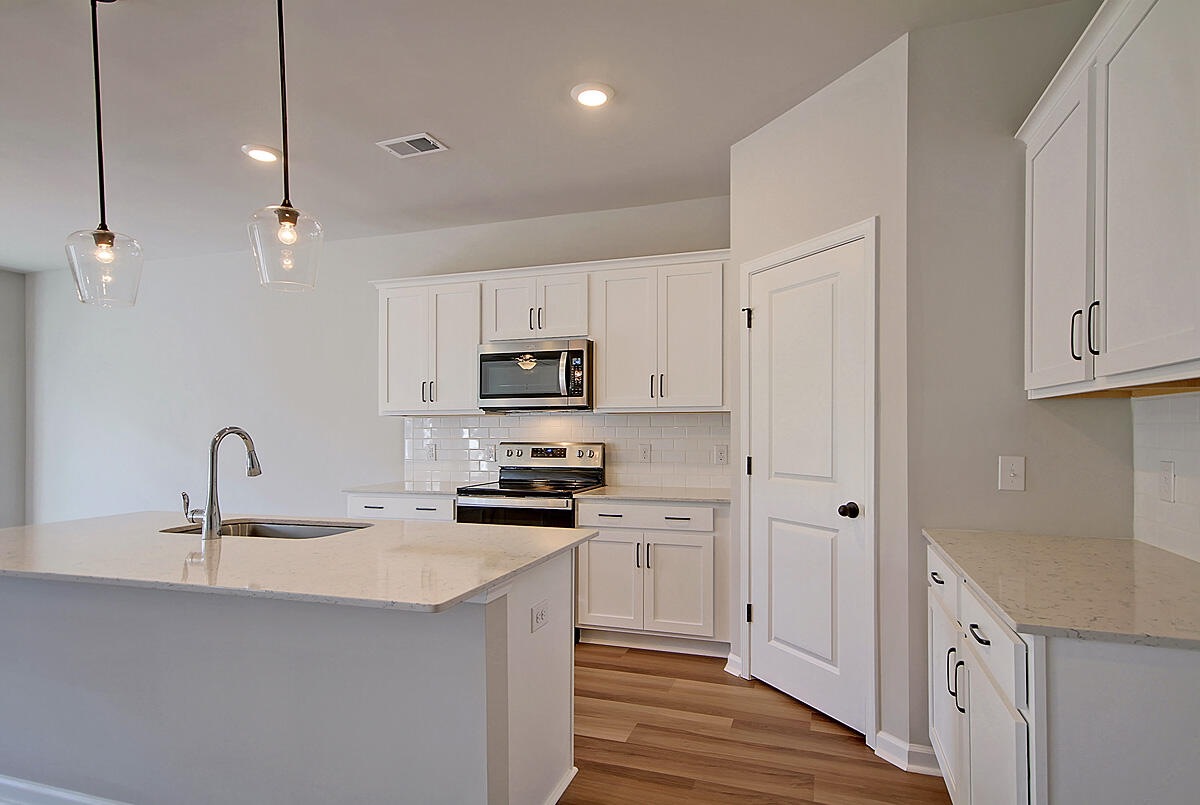 186 Cypress Plantation Road Moncks Corner, SC 29461 - Photo 12 of 24 CREM_816 Casey_025