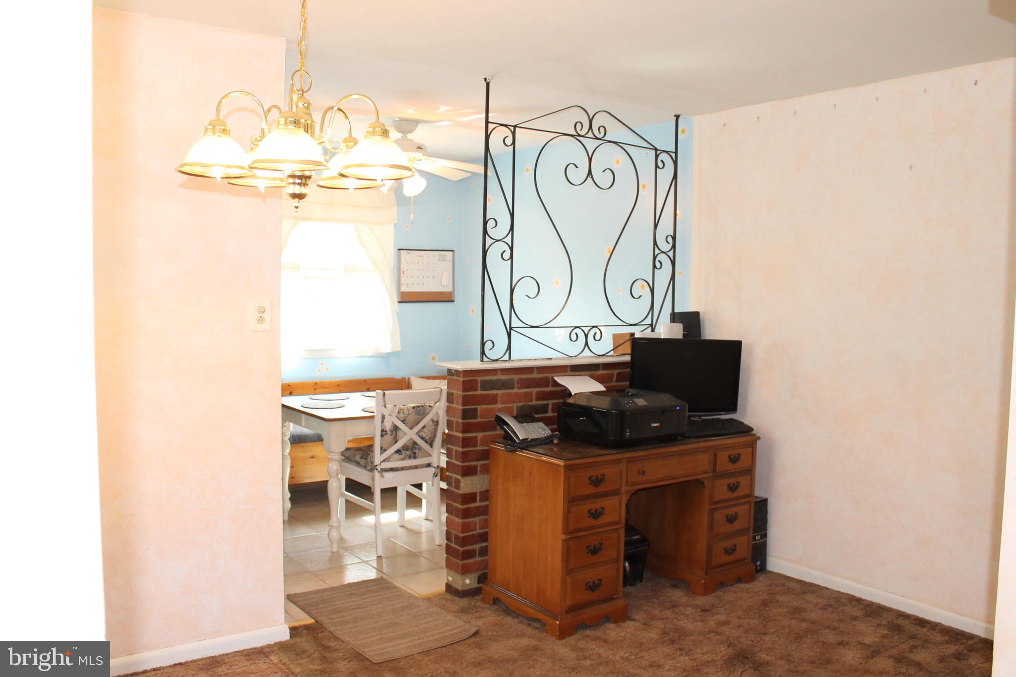 9914 Medway Road Philadelphia, PA 19115 - Photo 15 of 27 Dining room