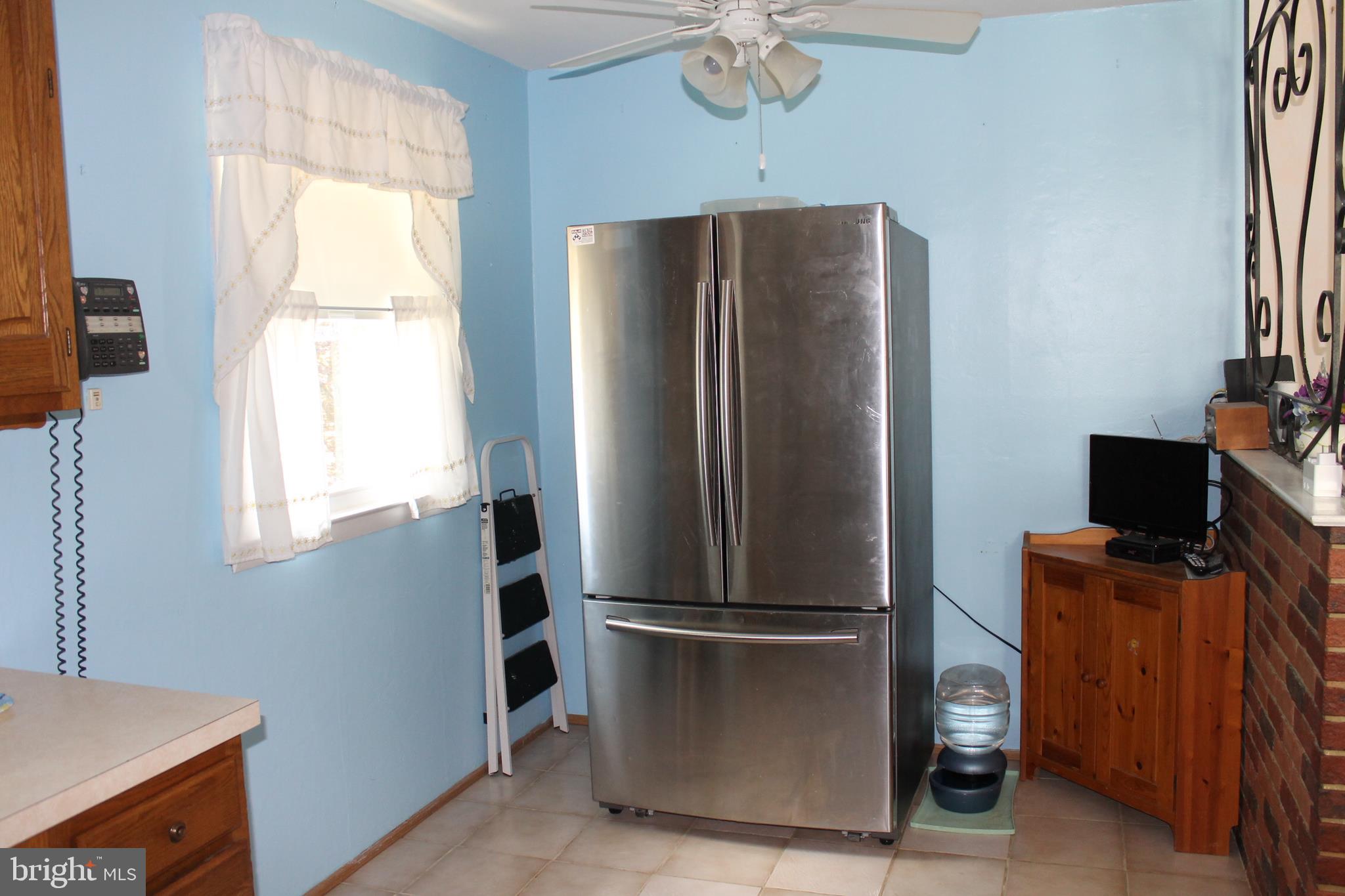 9914 Medway Road Philadelphia, PA 19115 - Photo 9 of 27 Gallery Image 9