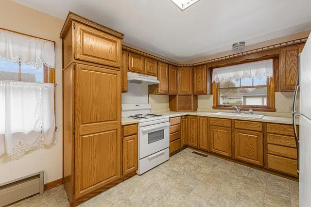 $169,000 | 303 1st Street Northwest, New Richland, MN 56072