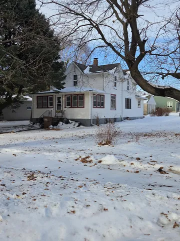 $169,000 | 303 1st Street Northwest, New Richland, MN 56072