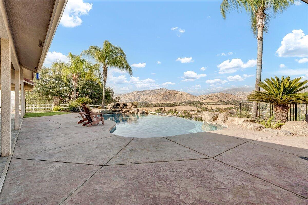 16489 Goat Ranch Road Springville, CA 93265 - Photo 45 of 94 68-68