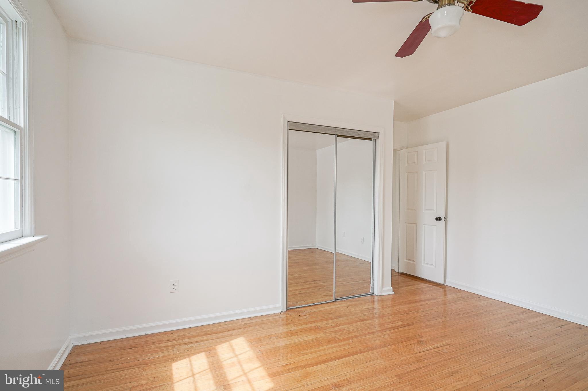 562 Hurffville - Cross Keys Road Sewell, NJ 08080 - Photo 18 of 35