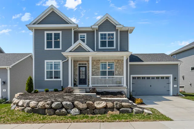 $755,000 | 432 Tawny Elm Parkway, Verona, WI 53593
