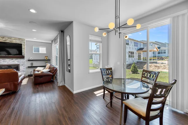 $755,000 | 432 Tawny Elm Parkway, Verona, WI 53593