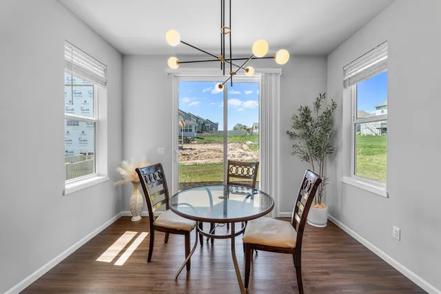 $755,000 | 432 Tawny Elm Parkway, Verona, WI 53593