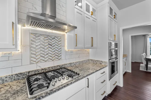 $755,000 | 432 Tawny Elm Parkway, Verona, WI 53593