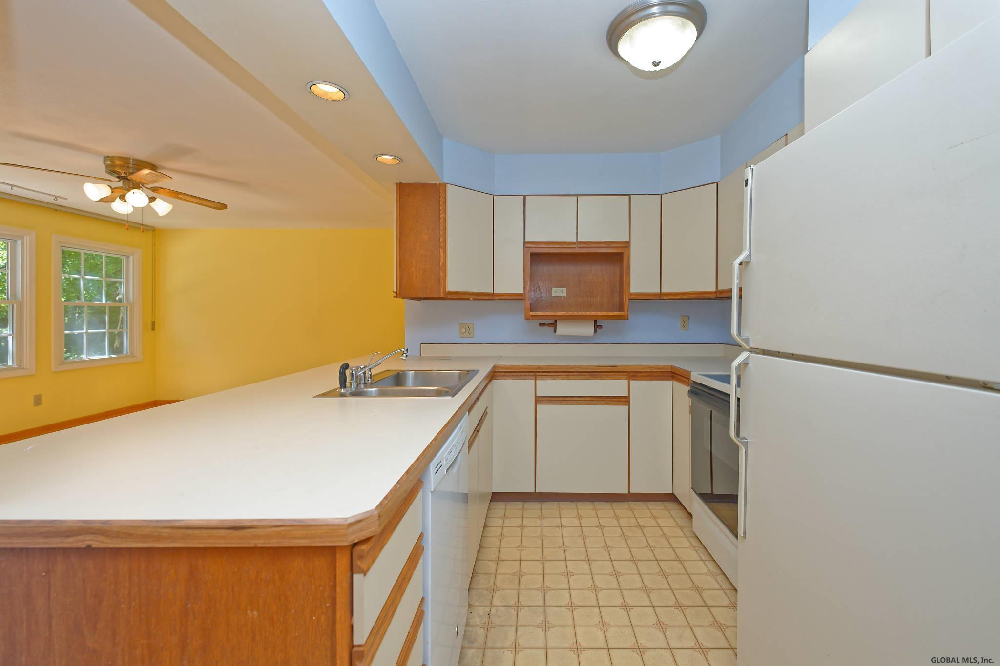 5 Dahlem Boulevard Colonie, NY 12309 - Photo 11 of 44 Photo 11