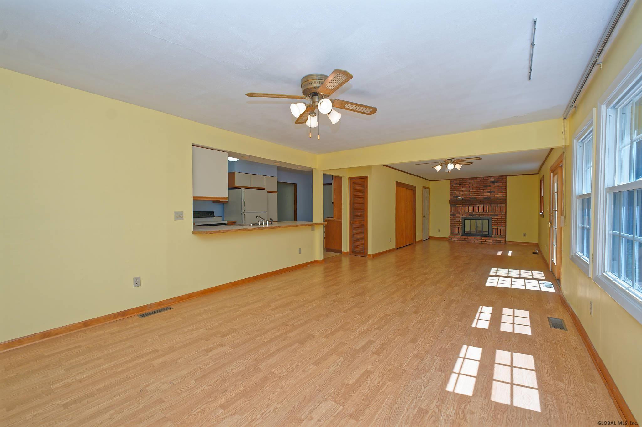 5 Dahlem Boulevard Colonie, NY 12309 - Photo 15 of 44 Photo 15