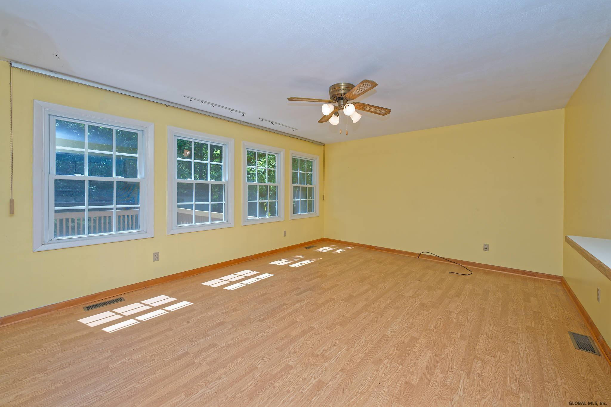 5 Dahlem Boulevard Colonie, NY 12309 - Photo 17 of 44 Photo 17