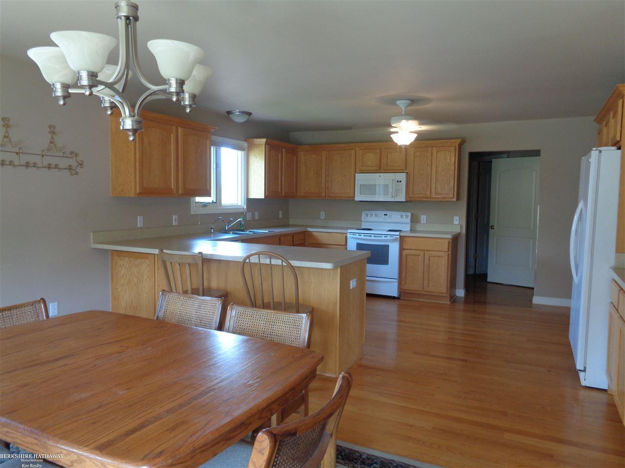 79101 Capac Road Armada, MI 48005 - Photo 7 of 75