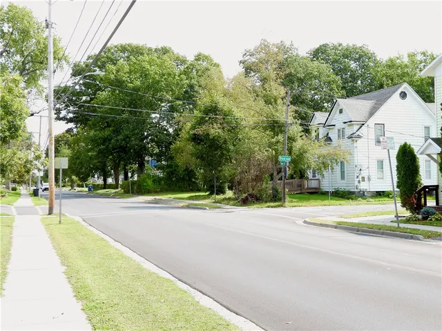 $1,000 | 119 River Street, Unit 4, Oneonta, NY 13820