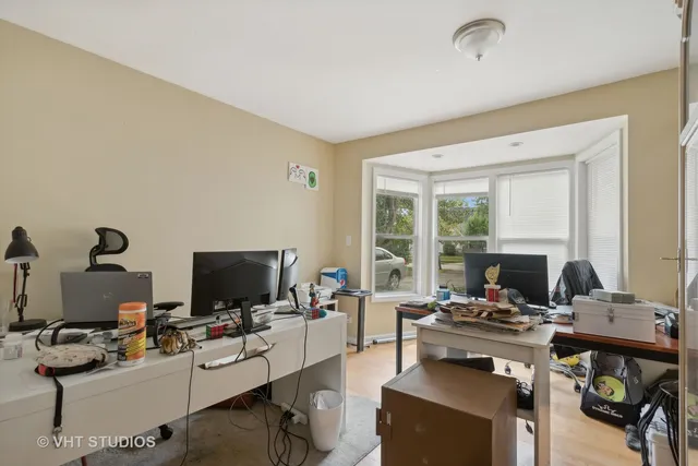 $410,000 | 1750 West Thomas Street, Arlington Heights, IL 60004