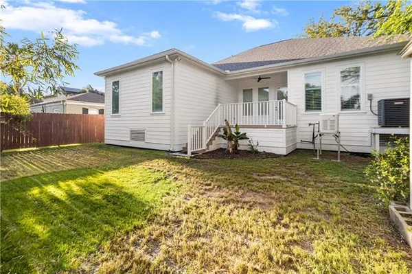 $3,300 | 1618 Charlton Drive, New Orleans, LA 70122
