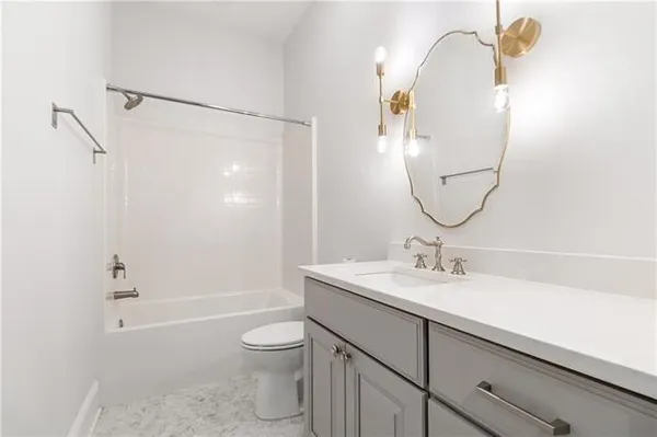 $3,300 | 1618 Charlton Drive, New Orleans, LA 70122