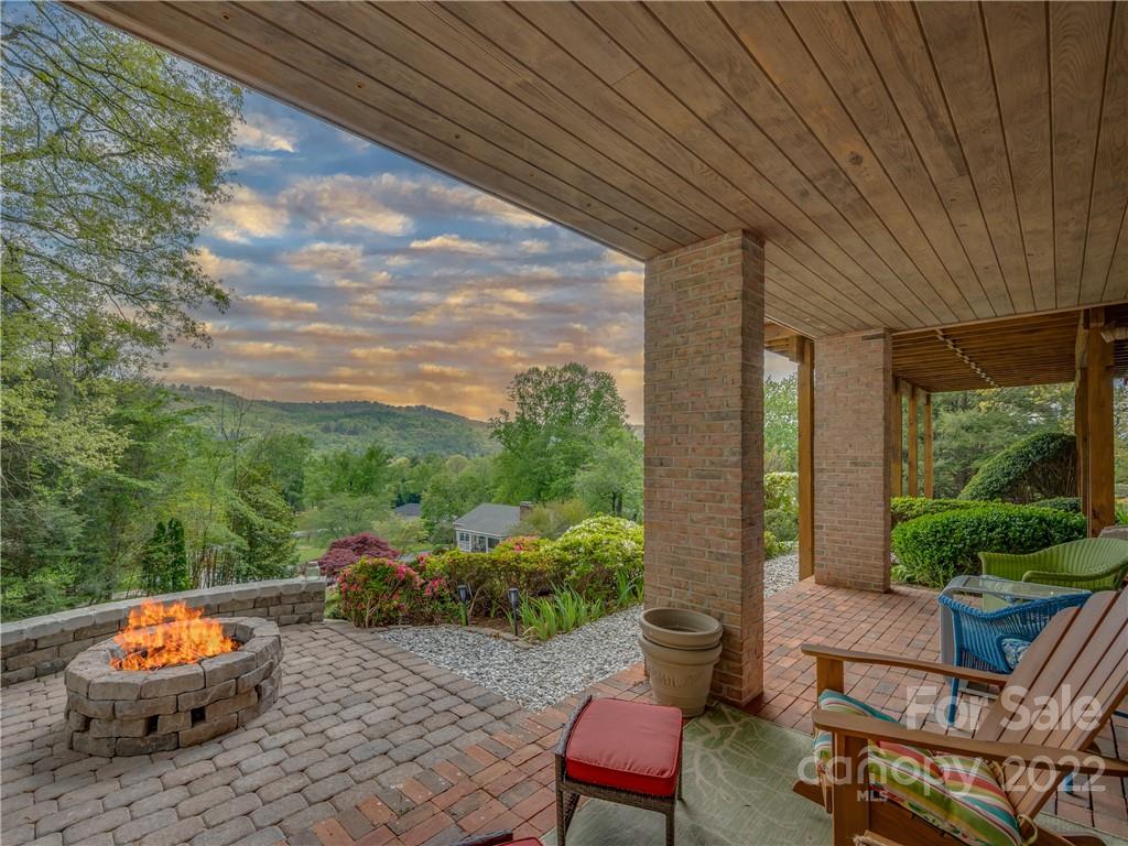 302 Browning Road Hendersonville, NC 28791 - Photo 38 of 48 Gallery Image 38