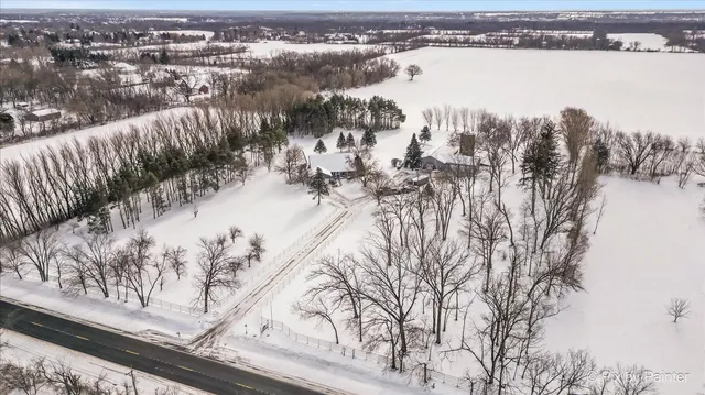 $995,000 | 2919 Highway 173, Richmond, IL 60071