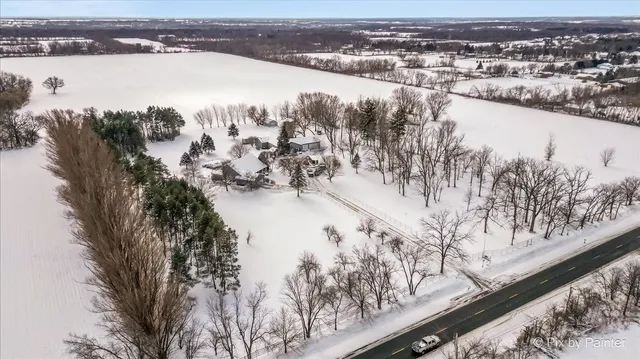 $995,000 | 2919 Highway 173, Richmond, IL 60071