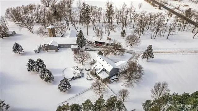 $995,000 | 2919 Highway 173, Richmond, IL 60071