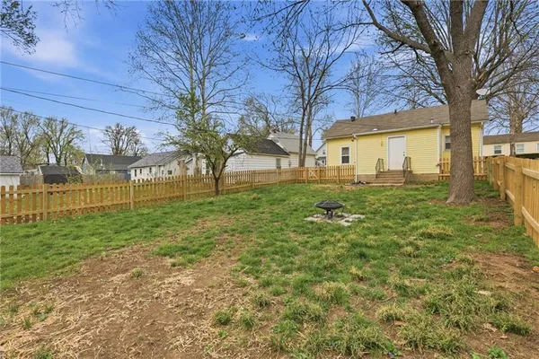 $165,000 | 416 2nd Street, Belton, MO 64012