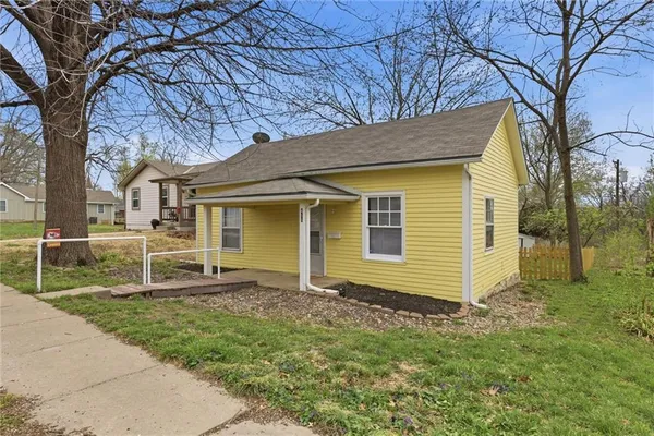 $165,000 | 416 2nd Street, Belton, MO 64012