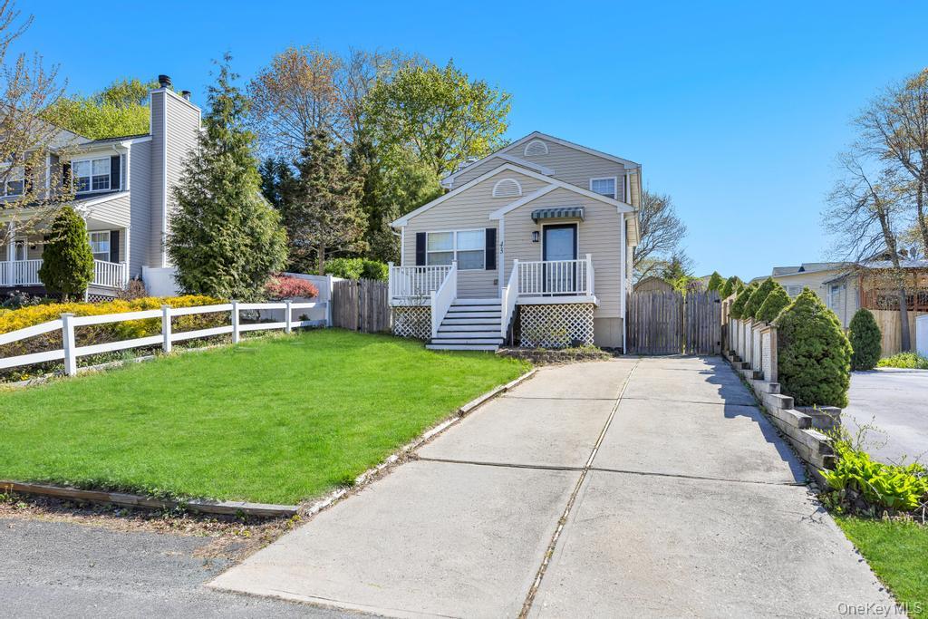 43 Comus Road Rocky Point, NY 11778 - Photo 5 of 28
