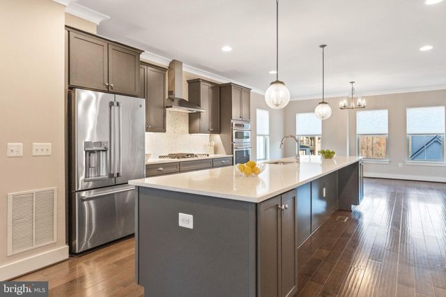 $965,000 | 6159 Olivet Drive, Alexandria, VA 22315