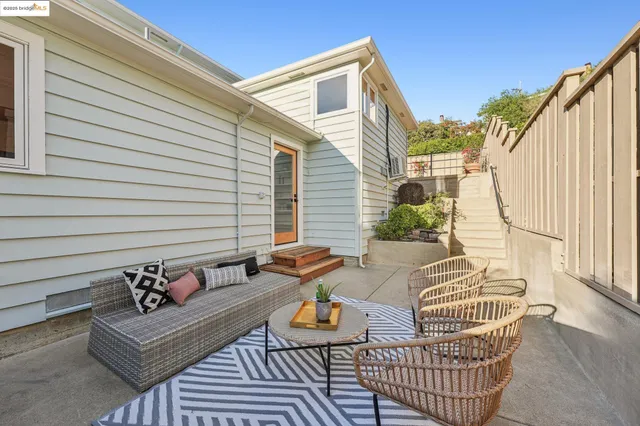 $1,375,000 | 19 Highland Boulevard, Kensington, CA 94707