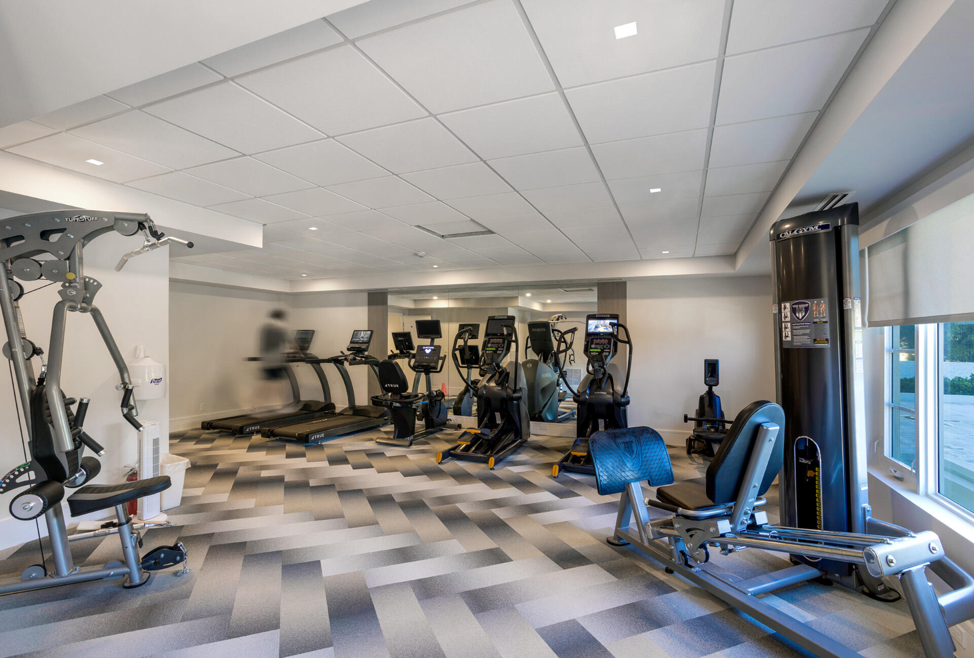 50 E Road, Unit 11G Delray Beach, FL 33483 - Photo 28 of 32 GYM_ANGLE