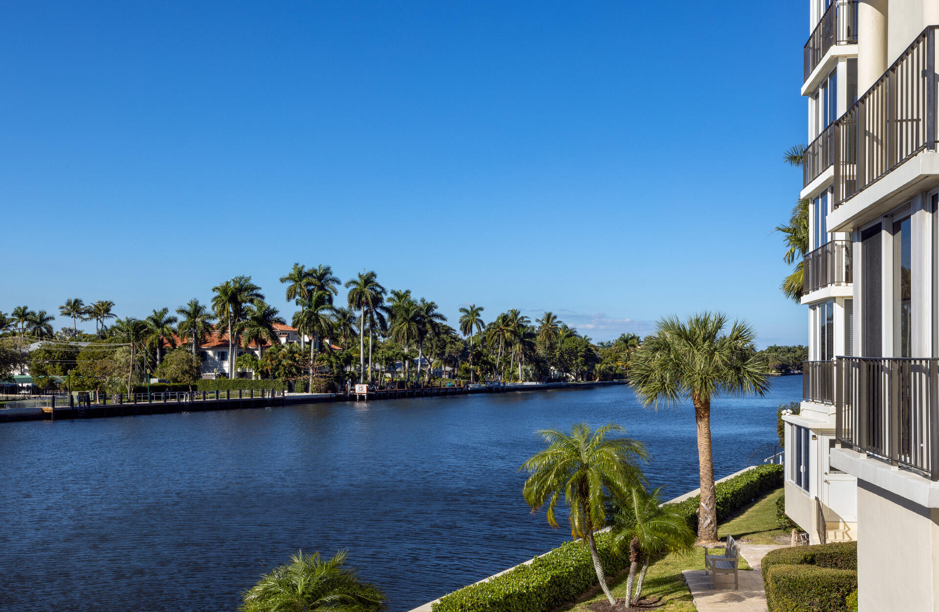 50 E Road, Unit 11G Delray Beach, FL 33483 - Photo 31 of 32 POOL_PATIO_SIDE_VIEW_DETAIL