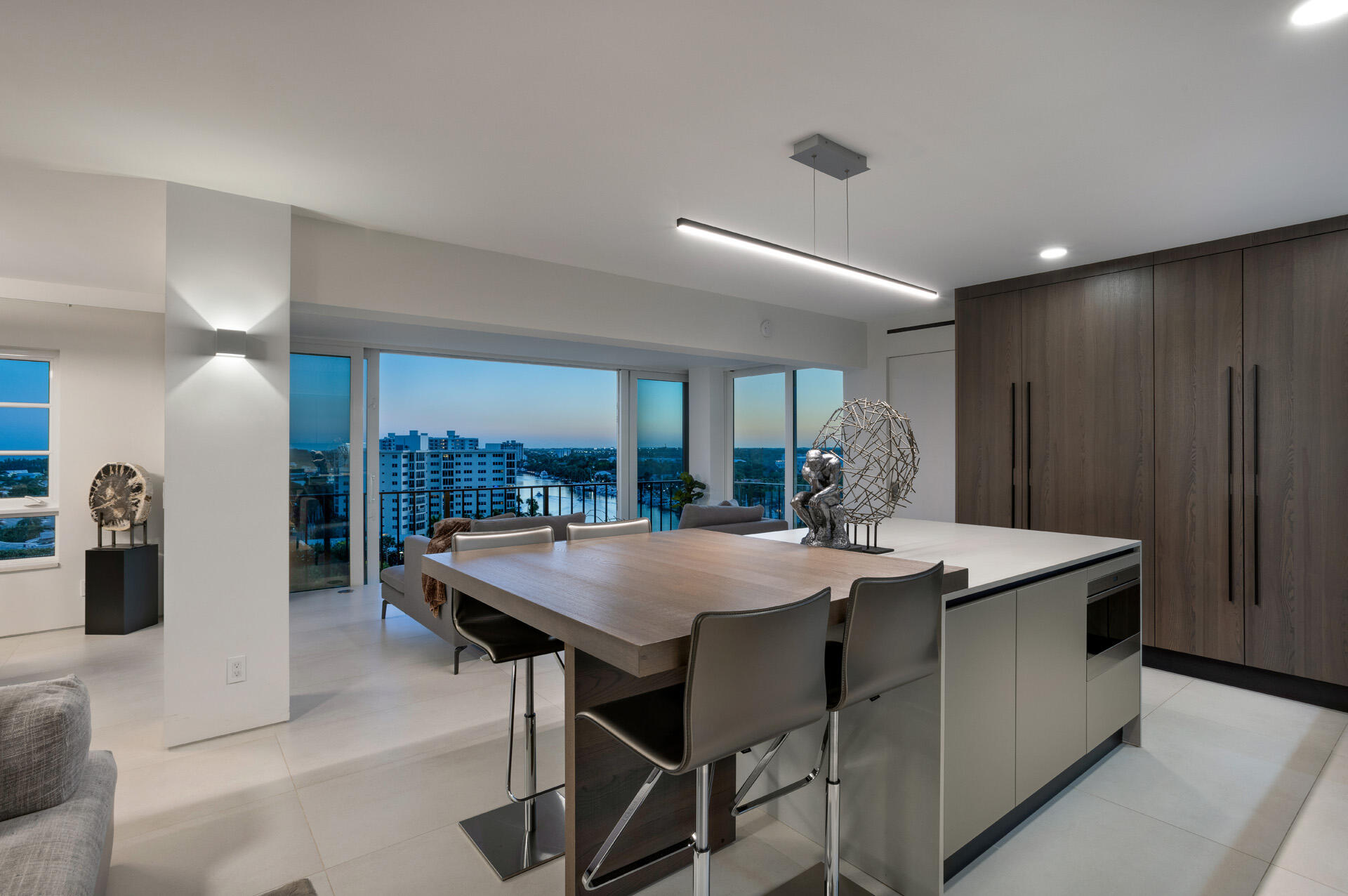 50 E Road, Unit 11G Delray Beach, FL 33483 - Photo 7 of 32 KITCHEN_RIGHT_ANGLE