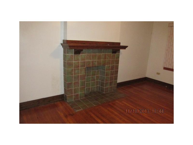 246 Beverly Road Mt. Lebanon, PA 15216 - Photo 5 of 7 Living Room.