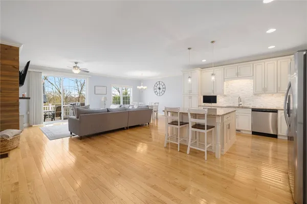 $689,900 | 3 Garden Vista Drive, Unit 3, Cranston, RI 02920