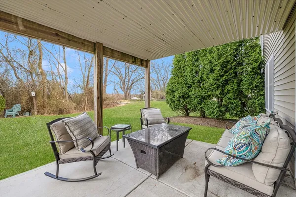 $689,900 | 3 Garden Vista Drive, Unit 3, Cranston, RI 02920