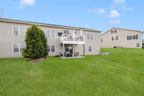 $689,900 | 3 Garden Vista Drive, Unit 3, Cranston, RI 02920