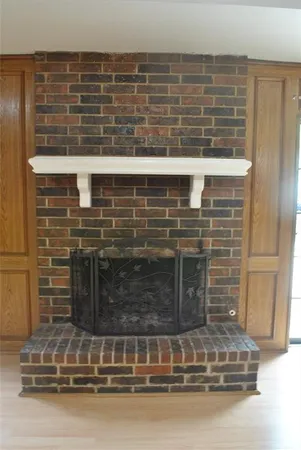$2,395 | 1902 Aspen Drive, Lewisville, TX 75077