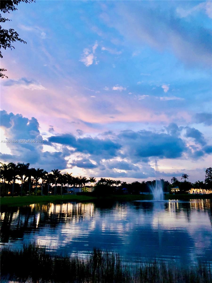 3121 Southeast 2nd Drive Homestead, FL 33033 - Photo 25 of 43 a view of a lake and mountain