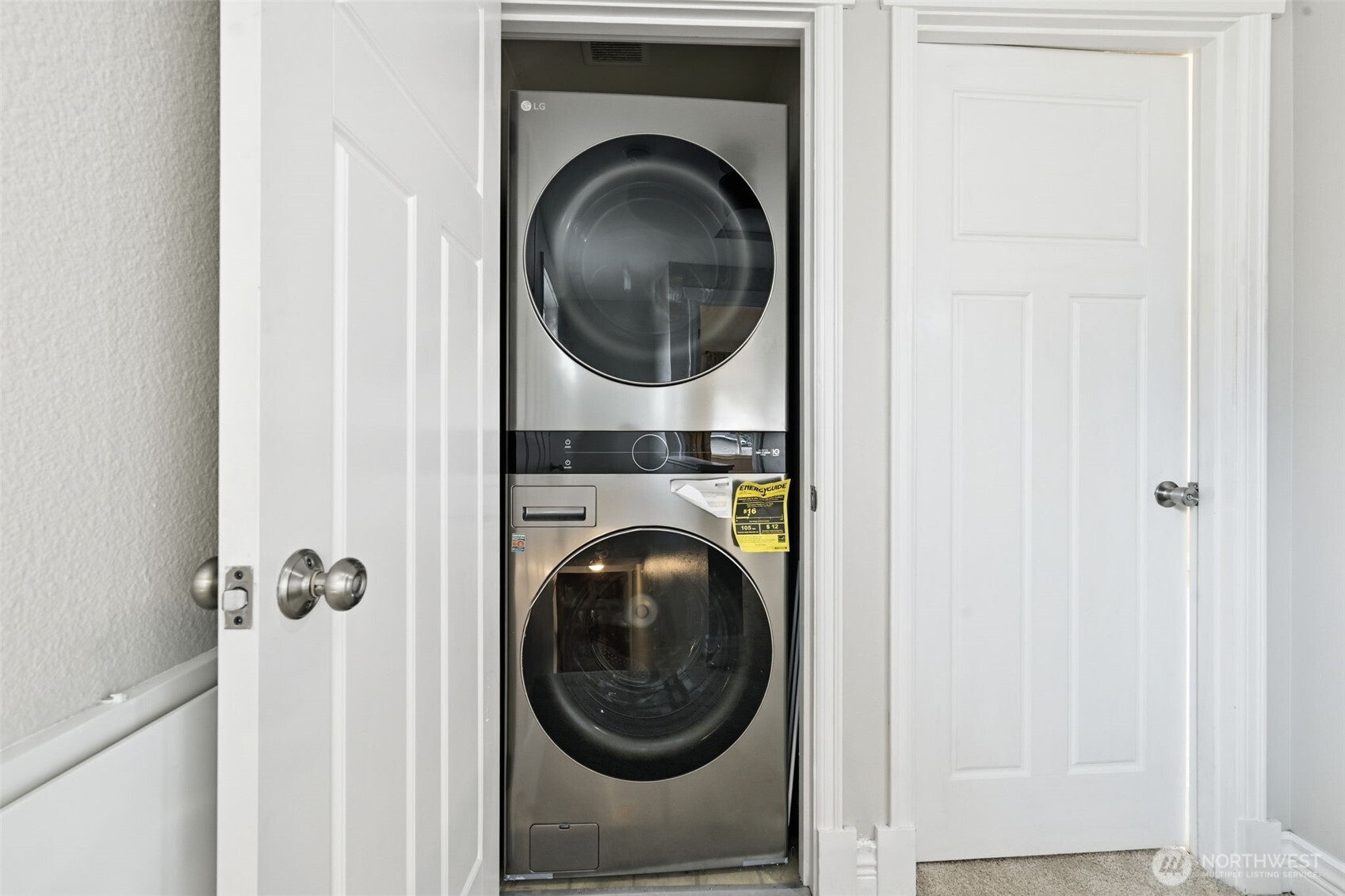 1721 Madison Street, Unit F Everett, WA 98203 - Photo 25 of 36 a utility room with dryer and washer