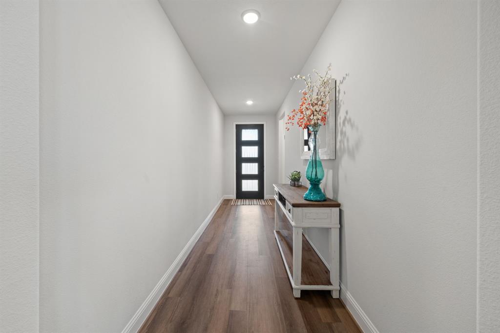 225 Fulton Street Oak Point, TX 75068 - Photo 5 of 34 Gallery Image 5