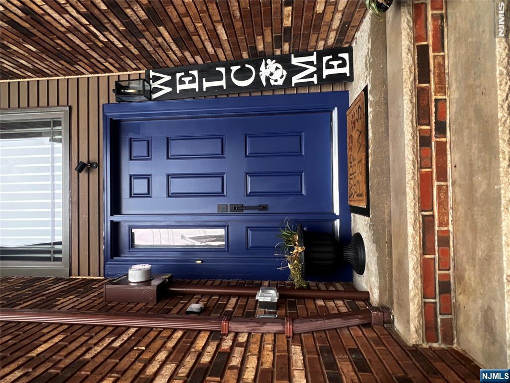 27 Ross Road Wallington, NJ 07057 - Photo 1 of 21 Gallery Image 1