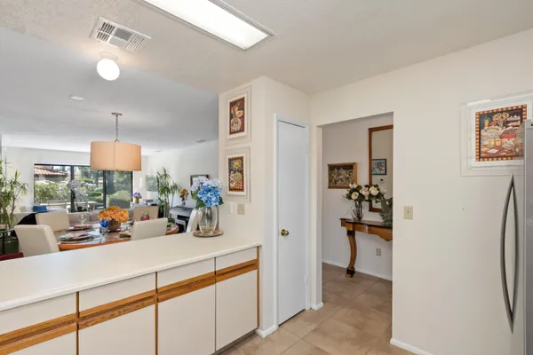 $2,500 | 150 Willow Lake Drive, Palm Desert, CA 92260