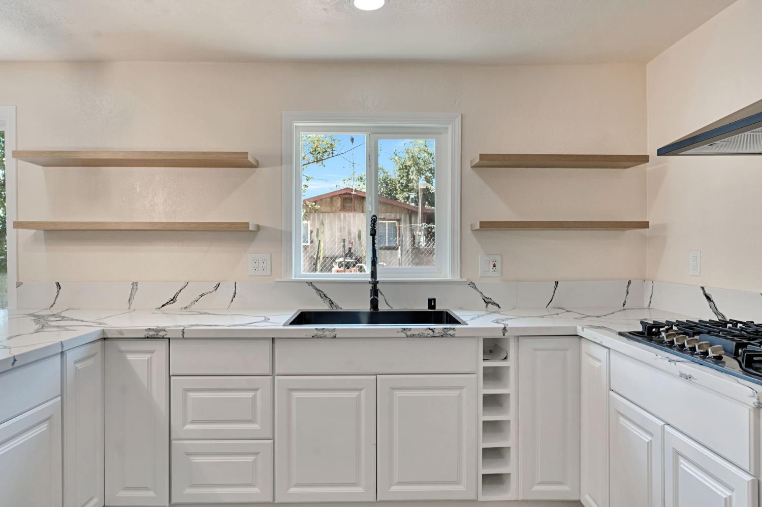 15760 Raymond Road Madera, CA 93638 - Photo 14 of 25 Gallery Image 14
