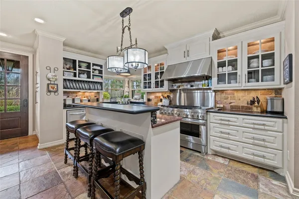 $1,250,000 | 1395 Ford Avenue, Dayton, TX 77535