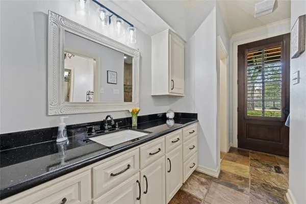 $1,250,000 | 1395 Ford Avenue, Dayton, TX 77535