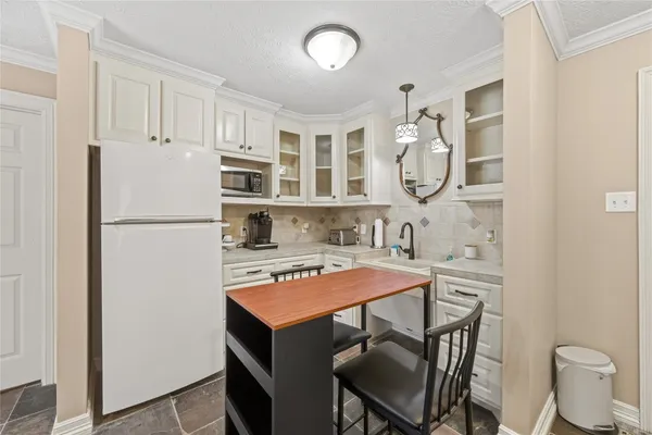 $1,250,000 | 1395 Ford Avenue, Dayton, TX 77535