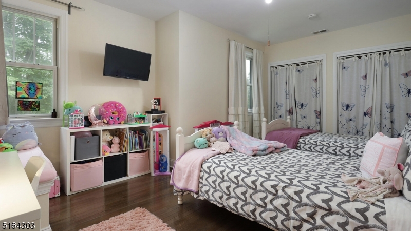 1496 Washington Valley Road Bridgewater, NJ 08807 - Photo 19 of 27