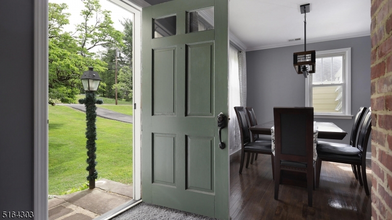 1496 Washington Valley Road Bridgewater, NJ 08807 - Photo 4 of 27