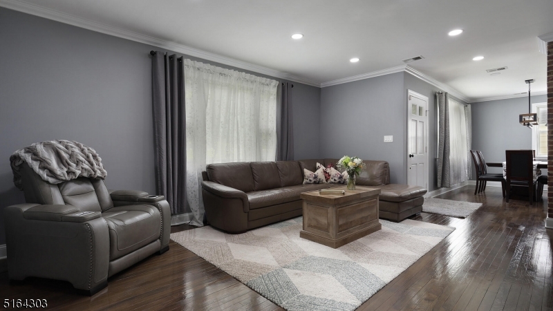 1496 Washington Valley Road Bridgewater, NJ 08807 - Photo 5 of 27