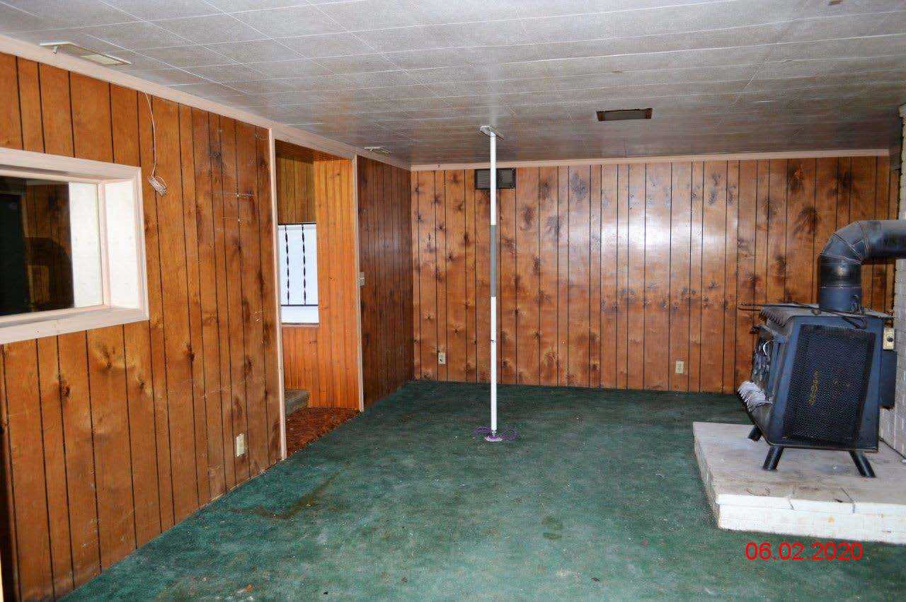 21219 North Madison Road Mead, WA 99021 - Photo 4 of 20