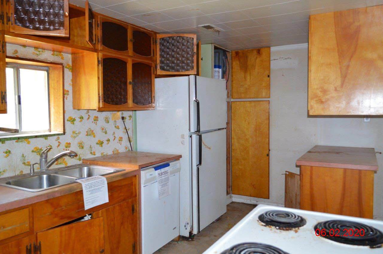 21219 North Madison Road Mead, WA 99021 - Photo 7 of 20